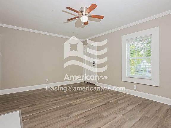 1433079_003_living_room_3.jpg
