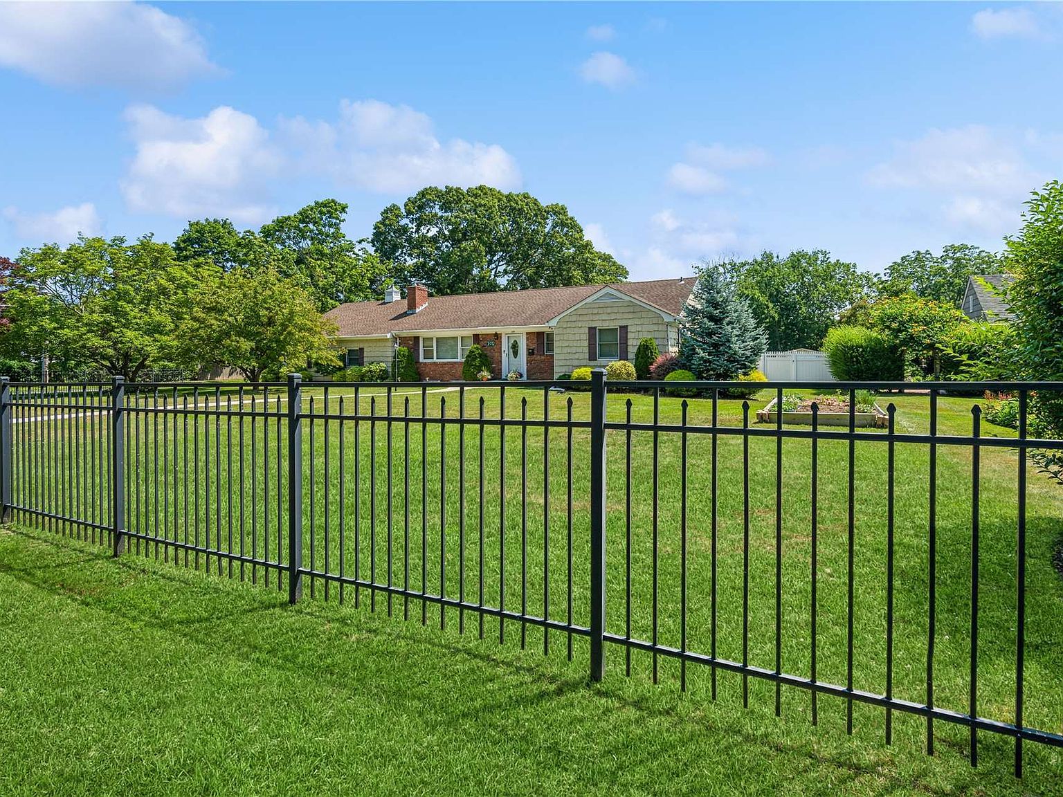 275 Greene Avenue, Sayville, NY 11782 Zillow