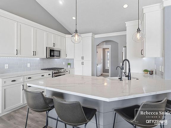 4th image of 7211 Sagerose Dr