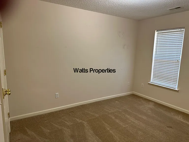 218 Briar Cir — Photo 3