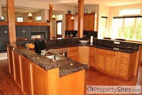 4th image of 4018 Portofino Dr