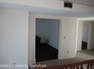 220 N 6th St #B, Cambridge, OH 43725