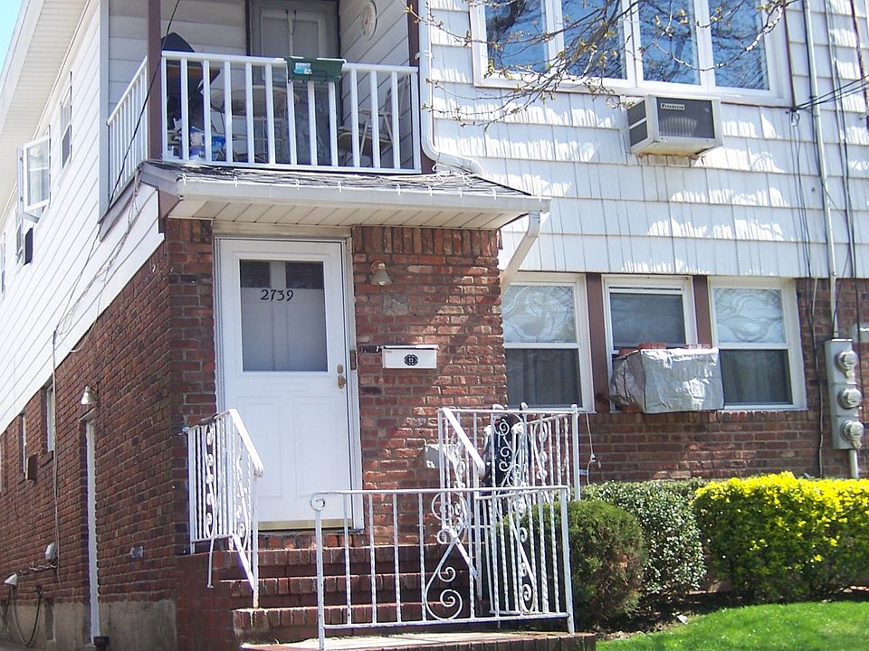 1st image of 2739 E 64th St