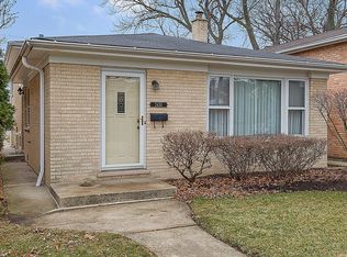 2430 Forest Ave, Riverside, IL 60546