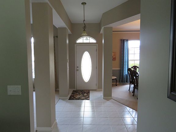 4th image of 14137 Twin Falls Dr W