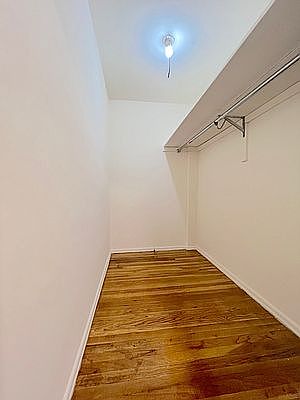 4th image of 189-14 Crocheron Ave #601