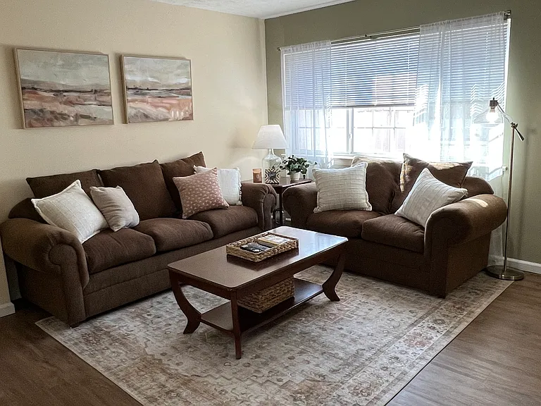 Greenleaf Meadows Apartments — Photo 28