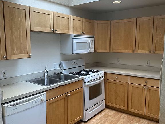 5th image of 5920-30 W North Ave #4
