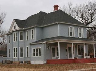 1101 Manning St, Winfield, KS 67156