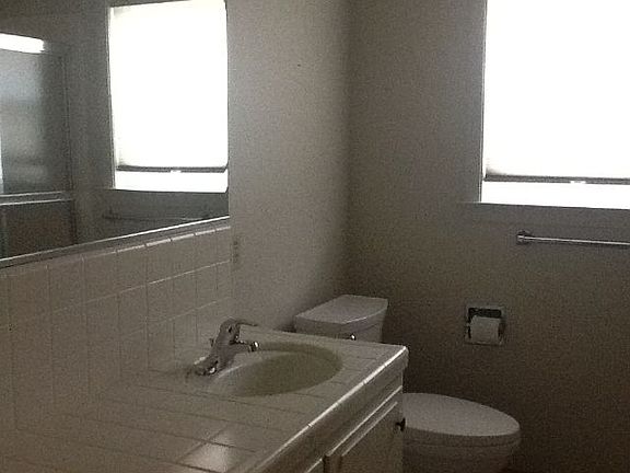 4th image of 1465 Niel Ave