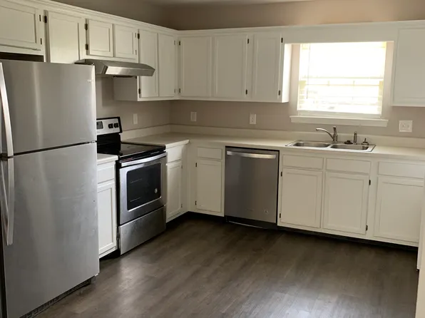 2221 S Rutherford Blvd, Murfreesboro, TN 37130