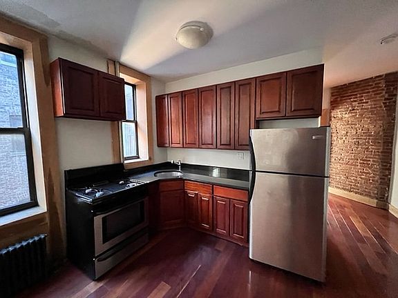 3rd image of 101 W 140th St APT 30
