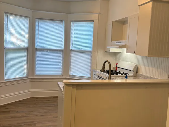 102 Paddock Ave SE APT 1, Grand Rapids, MI 49506