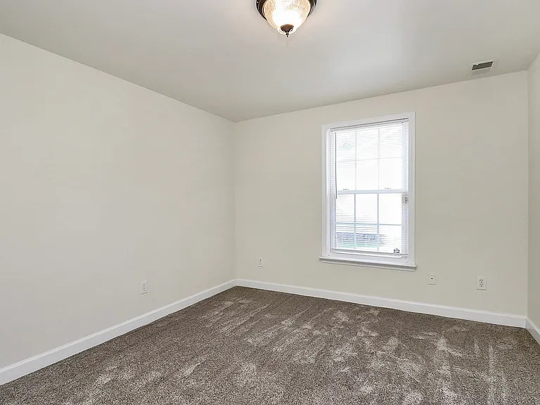 1005 Rainbow Dr — Photo 27