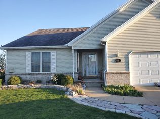 1801 Saltonstall Dr, Normal, IL 61761