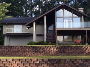 11270 Meadowmeer Cir NE, Bainbridge Island, WA 98110