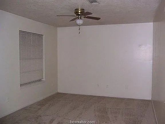 1st image of 1026 Navarro Dr