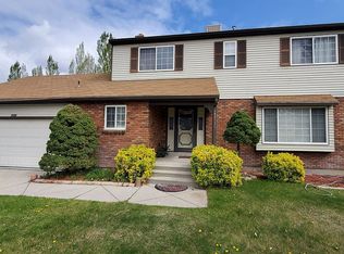 10213 S Roseboro Rd, Sandy, UT 84092