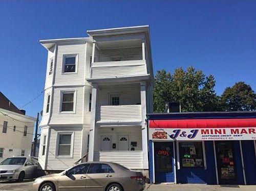 2nd image of 322 Prospect St