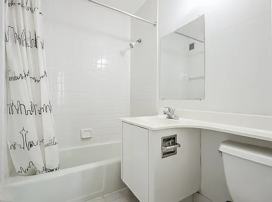 Rented by Lin Pan Realty Group LLC | media 20