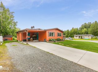 9800 Chelatna Cir, Anchorage, AK 99515