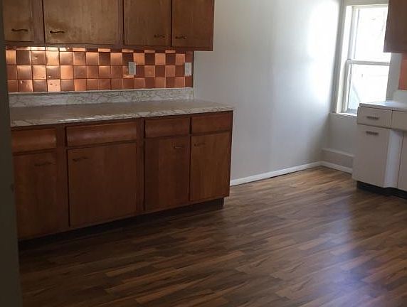 2nd image of 8 N Main St