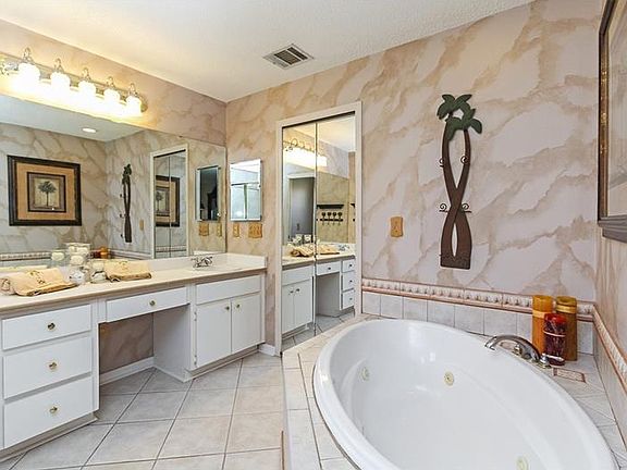 4th image of 8234 Ambrose Cove Way