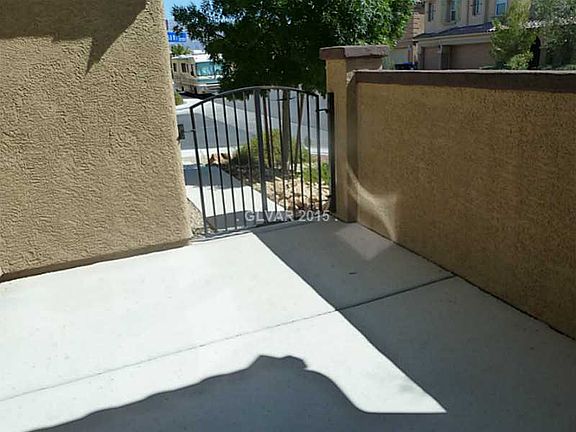 3rd image of 3205 Villa Pisani Ct