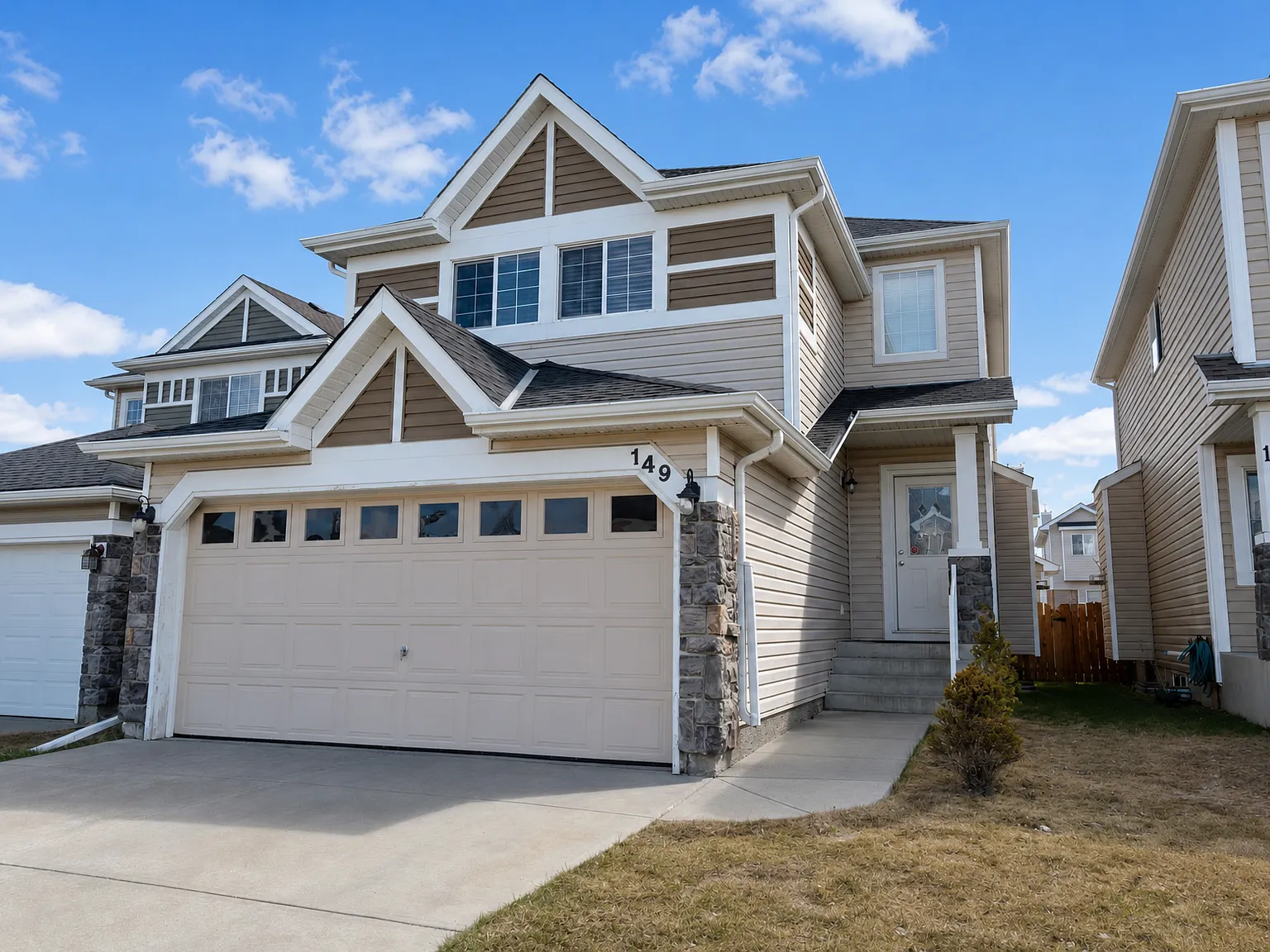 149 Cougar Plateau Mews Southwest Calgary Ab T3h 5s1 - N/A — Photo 2