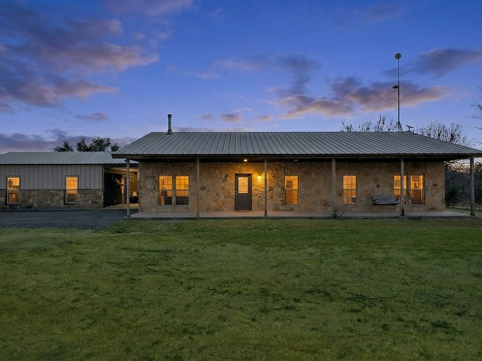 1st image of 151 Roble Ct