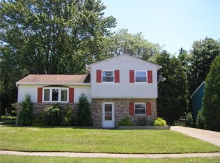 2059 Brooksboro Dr, Erie, PA