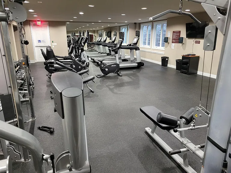 Free 24 hours Gym