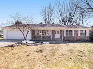 5 Meadow Ln, Nappanee, IN 46550