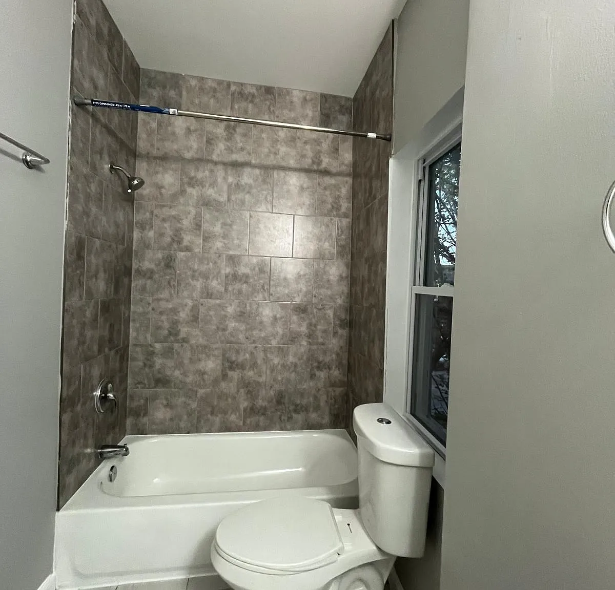 3 bed, 1200 sqft, $1,750 — Photo 3