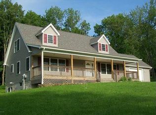 182 Hemlock Grove Rd, Greentown, PA 18426