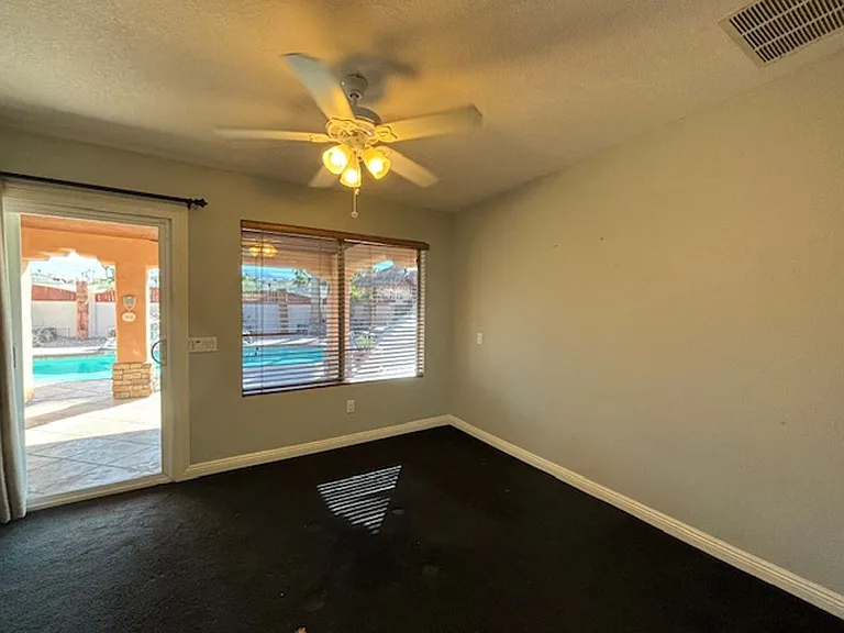 2323 Daytona Loop — Photo 10