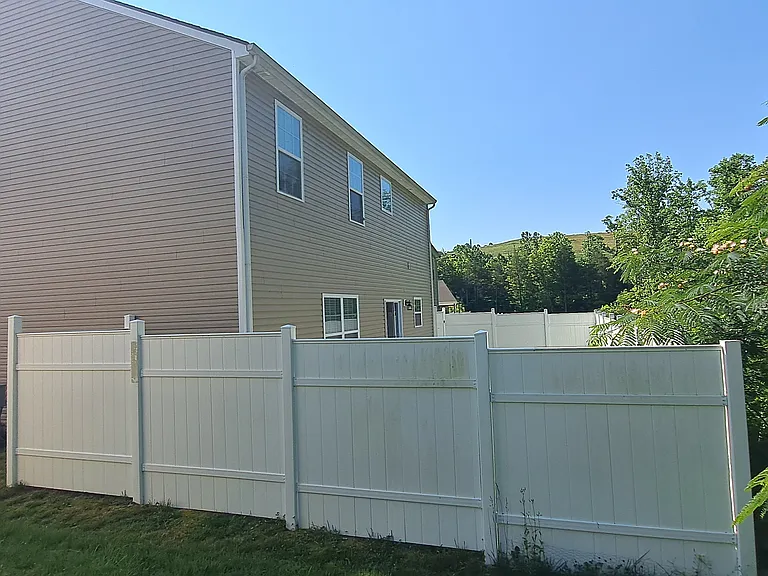 1527 Sergeant Ln — Photo 32