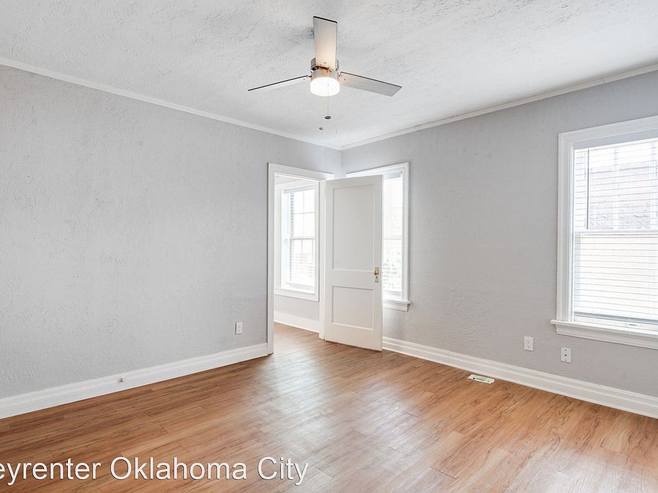 1st image of 817 East Dr #11160266