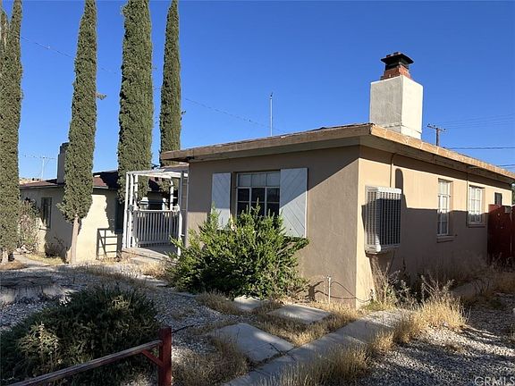 2nd image of 16735 Verde St