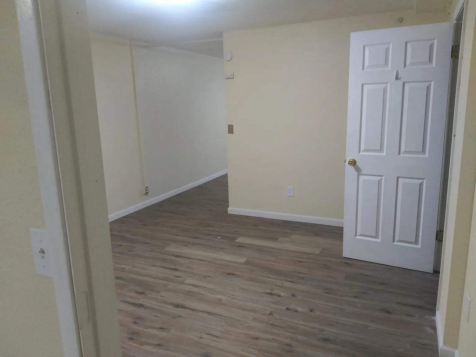 2 bed, 1000 sqft, $1,800 — Photo 2