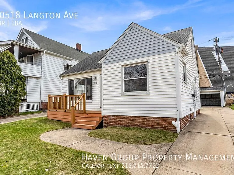10518 Langton Ave — Photo 2