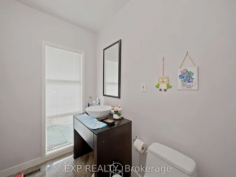 304 Roger Rd — Photo 31