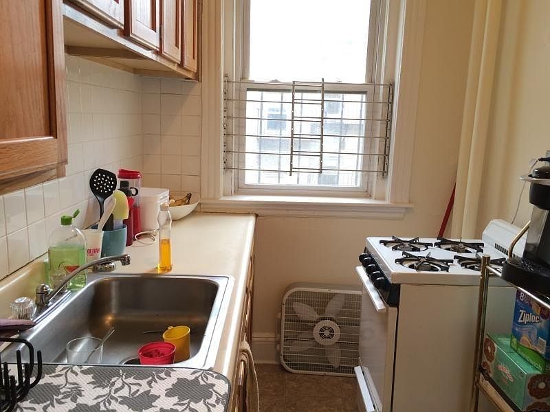 2nd image of 1197 Boylston St APT 3