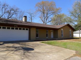 105 McCullough St, Palestine, TX 75801