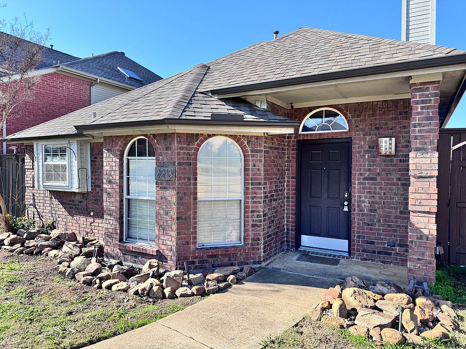 1st image of 2213 Dallas Dr