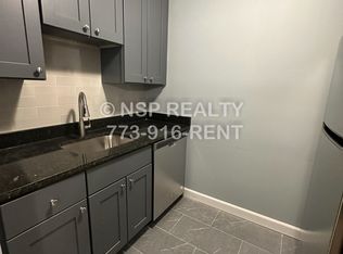 663-108 W Grace St #304, Chicago, IL 60613
