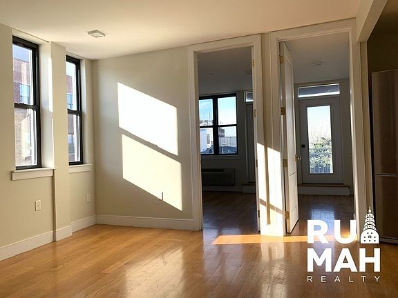 2nd image of 1633 Dekalb Ave #301