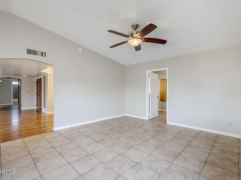 7707 S Kenwood Ln — Photo 25