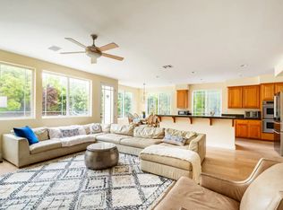 3930 Park Dr, Carlsbad, CA 92008