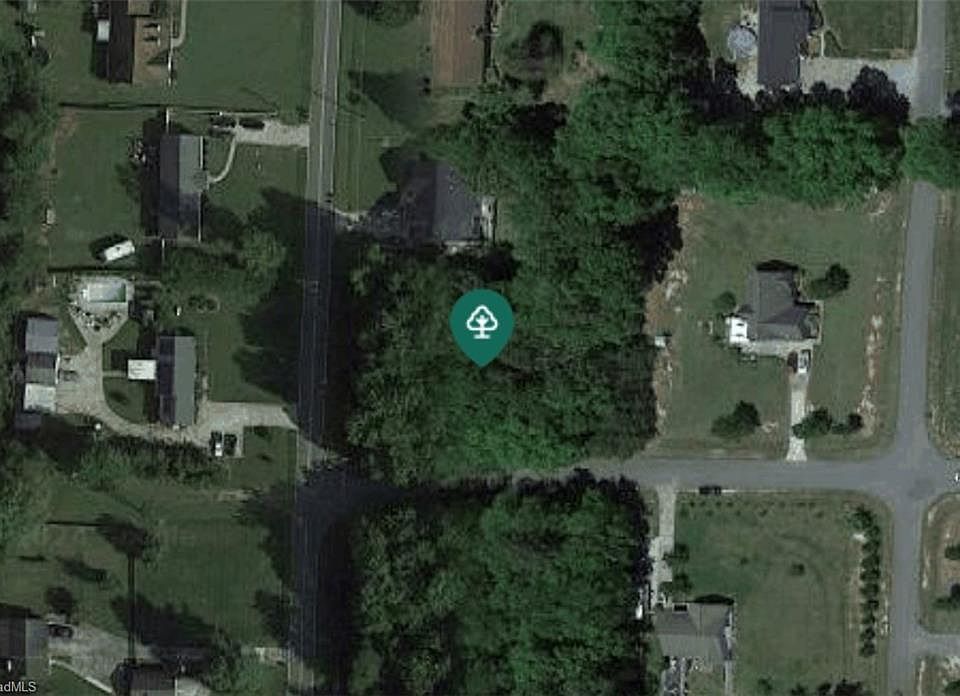 2nd image of 213 Grand Oaks Dr #17